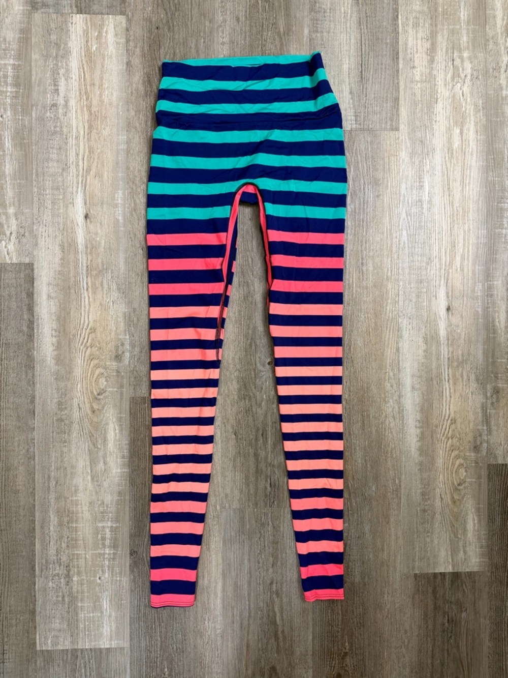 K-DEER Striped High Rise Full Length Leggings-size Large *like NEW*